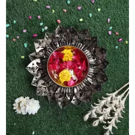 Urli mit Blumenschliff in Schwarz und Gold