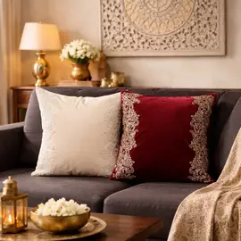 Juego de 2 fundas de cojín bordadas | Granate y blanco roto | Terciopelo y seda flameada | 40,6 x 40,6 cm